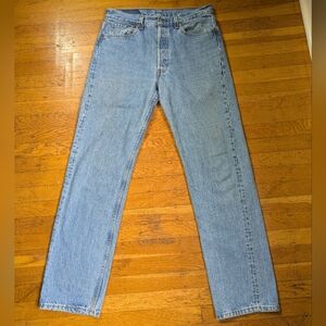 Vintage Levi's 501 W32